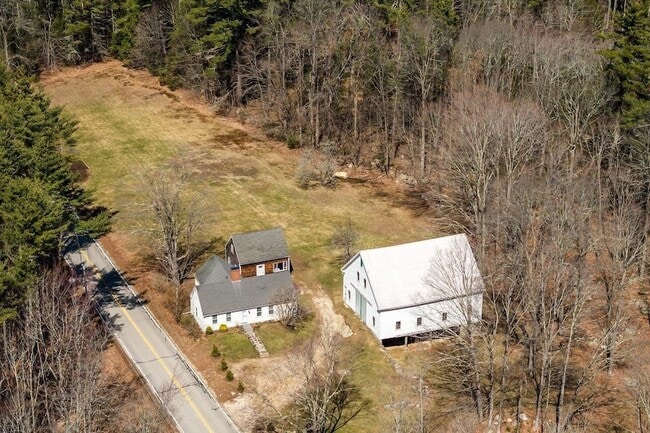 Building Photo - 5 McDaniel Rd