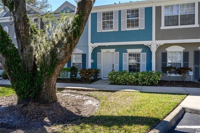 Building Photo - 1242 Vineland Pl