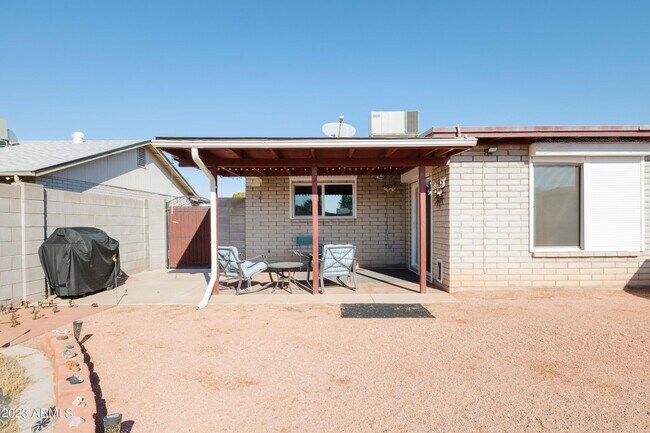 Building Photo - 9625 MOUNTAIN VIEW Rd