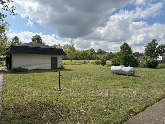 Building Photo - 5751 Broyles Rd