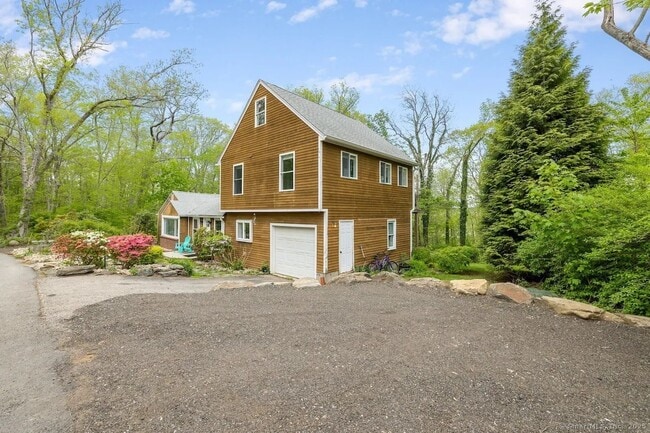 Building Photo - 50 Longwood Dr
