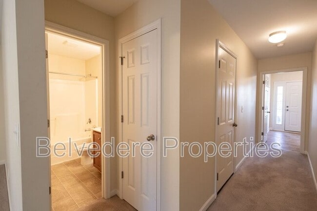 Building Photo - 36 Ackland Dr