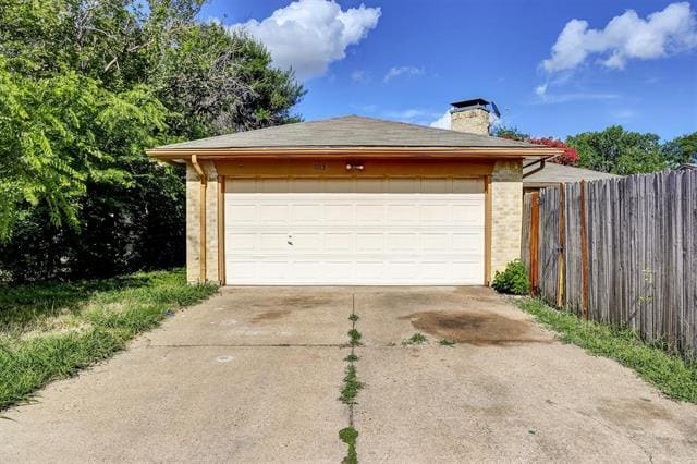 Building Photo - 1113 Holbrook Dr