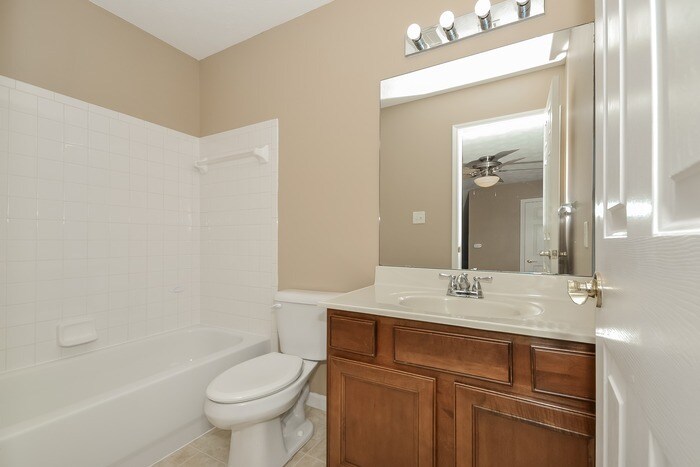 Building Photo - 613 Quail Hollow Dr