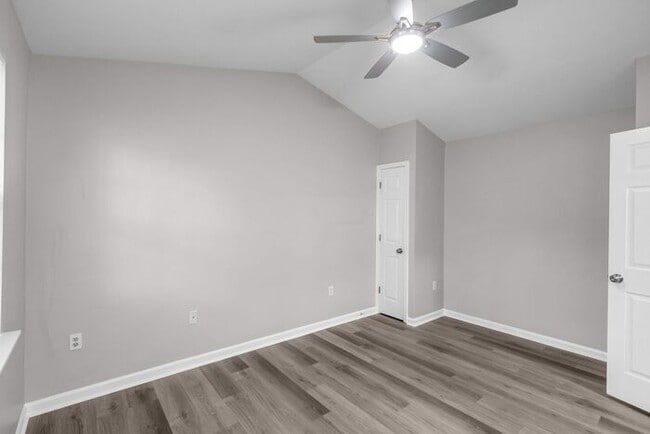 Building Photo - Hidden Gem in East Charlotte - 3 Bedrooms, Prime Location