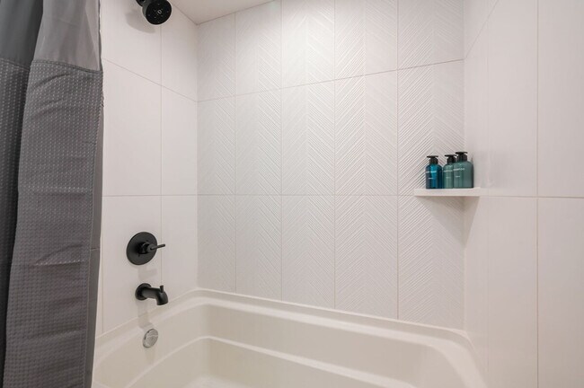 Building Photo - 6125 Sand Point Way NE