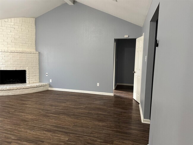 Building Photo - 15770 Chimney Rock Rd