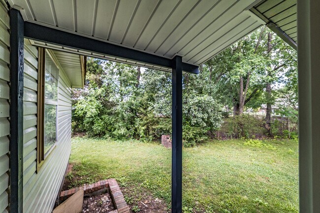 Building Photo - 5204 Grizzard Rd NW