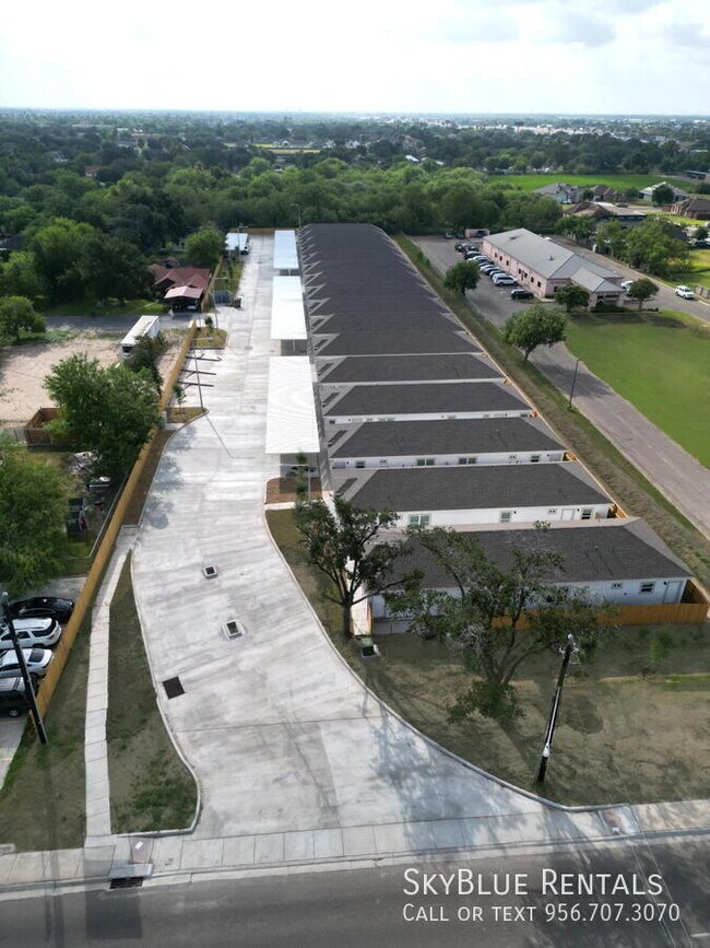 Building Photo - 740 N Alamo Rd