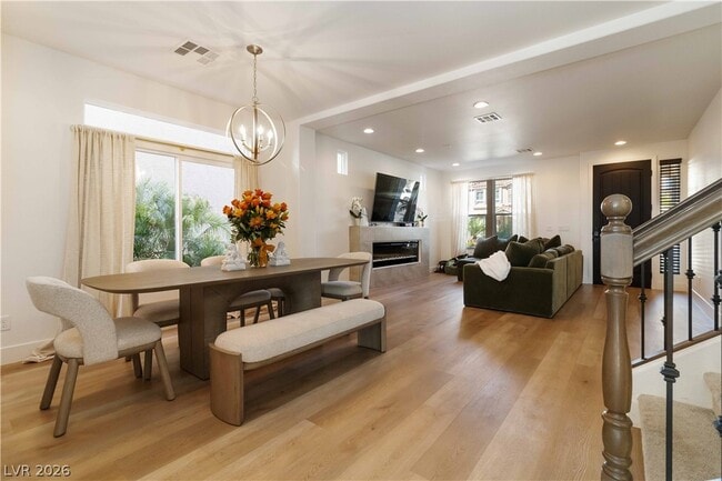 Building Photo - 9758 Hawk Crest St