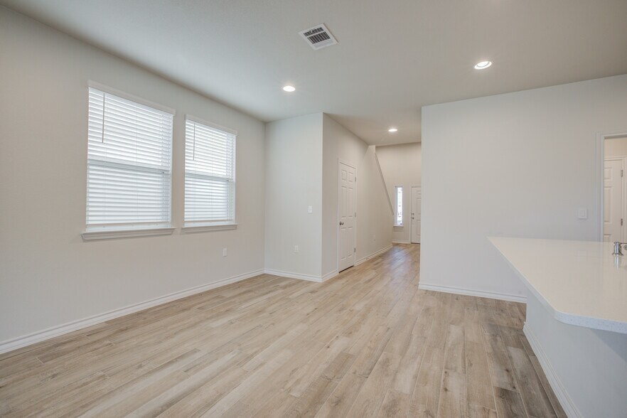 Living Room - 1602 Denesa Dr