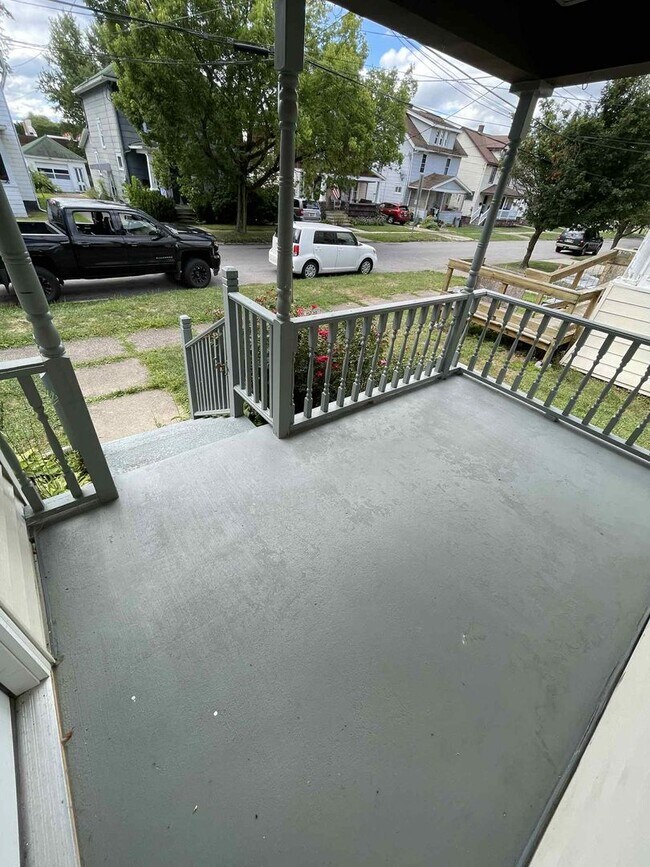 Building Photo - 218 N 15th St