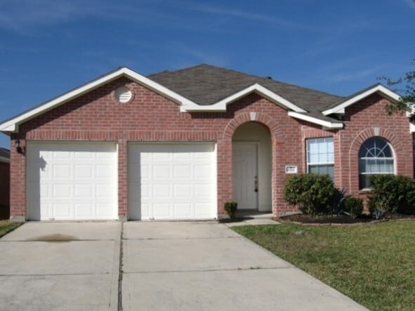 Building Photo - 8302 Hardy Elm St
