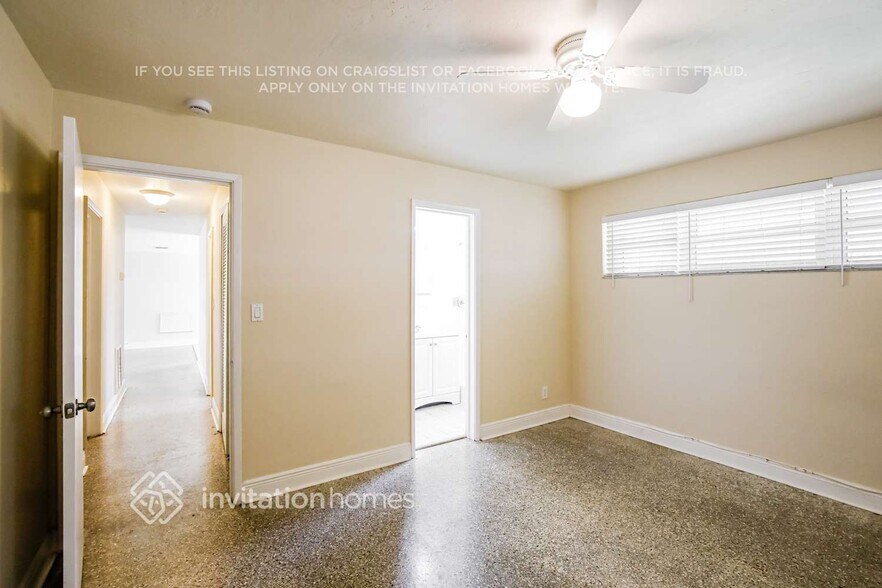 Building Photo - 1755 SW 37th Way