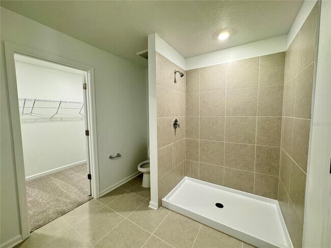 Building Photo - 405 Kayden Cv