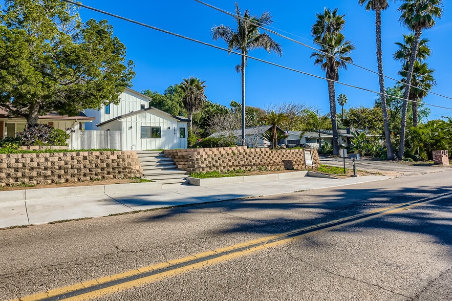 Building Photo - 1654 York Dr