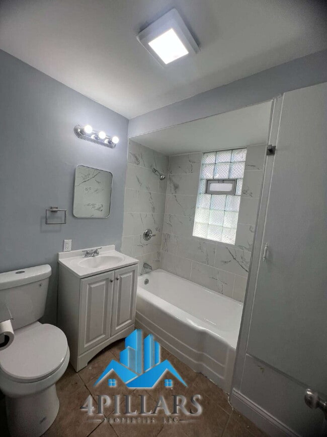 Building Photo - "Charming 3-Bed Home with Partially Finished Basement & Gleaming Hardwood Floors in Hammond - 226...