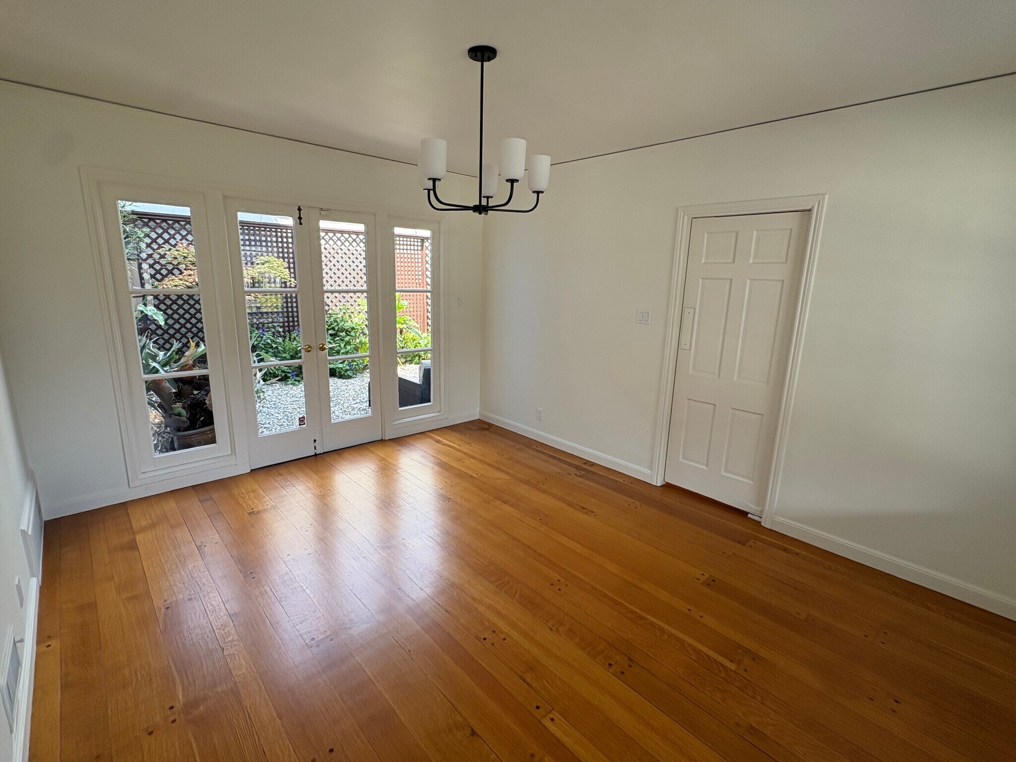 Building Photo - 1703 Funston Ave