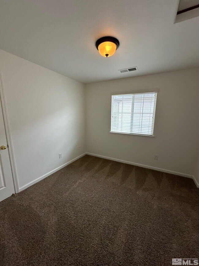 Building Photo - 3843 Dominus Dr