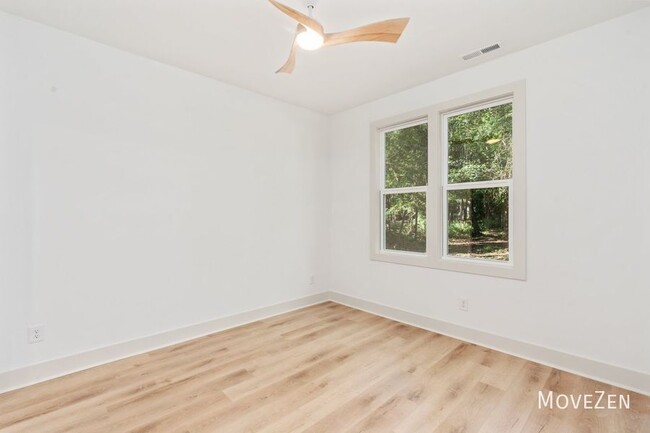 Building Photo - 1110 Tree Canopy Way Wilmington, NC 28403 ...