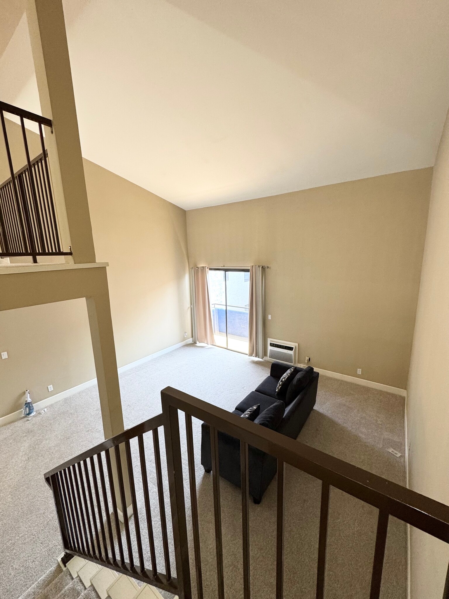 Building Photo - 10982 Roebling Ave