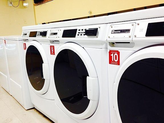 on-site laundry in walking distance - 10 Village Brook Ln