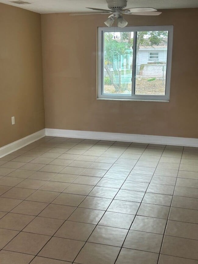 Building Photo - 2/1 available now