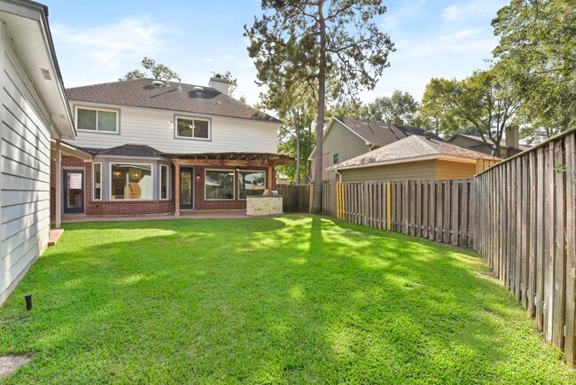 Building Photo - 31 Treescape Cir