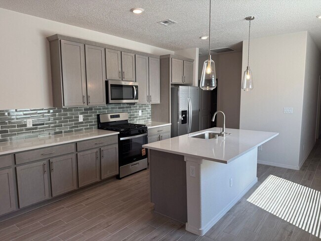 Building Photo - 2473 Eglisfield Lp