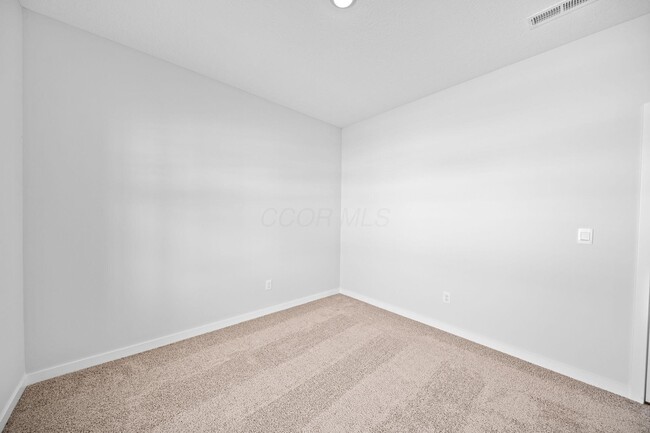 Building Photo - 511 Darliene Dr