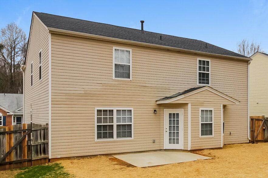 Building Photo - 304 Westminster Dr