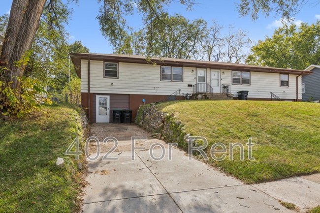 Building Photo - 3821 Saratoga St