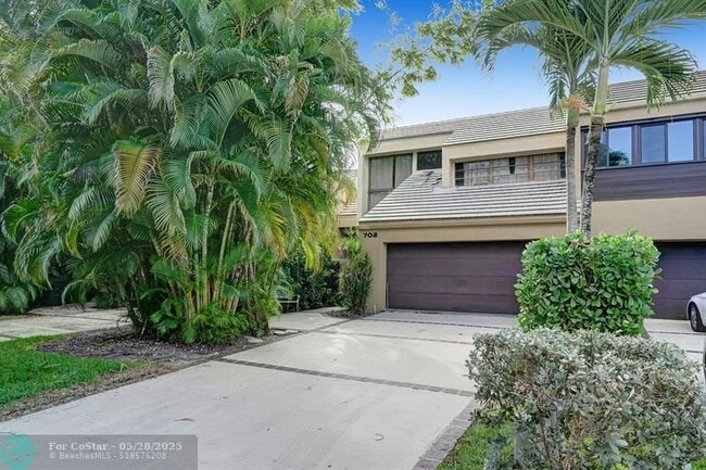 Primary Photo - 702 St Albans Dr