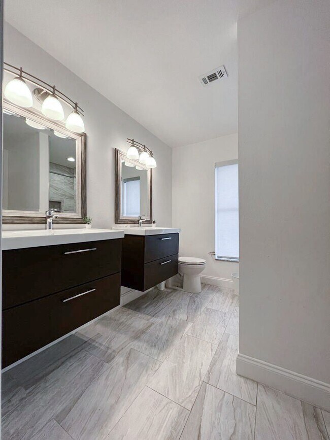 Building Photo - 5085 Warrior Ln