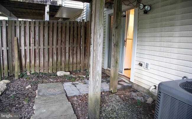 Building Photo - 7029 Onyx Ct