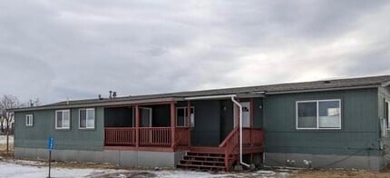 Building Photo - 3197 Eastview Rd