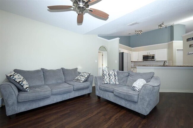 Building Photo - 200 Patrice Hope St