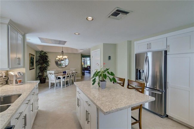 Building Photo - 6101 SE Landing Way