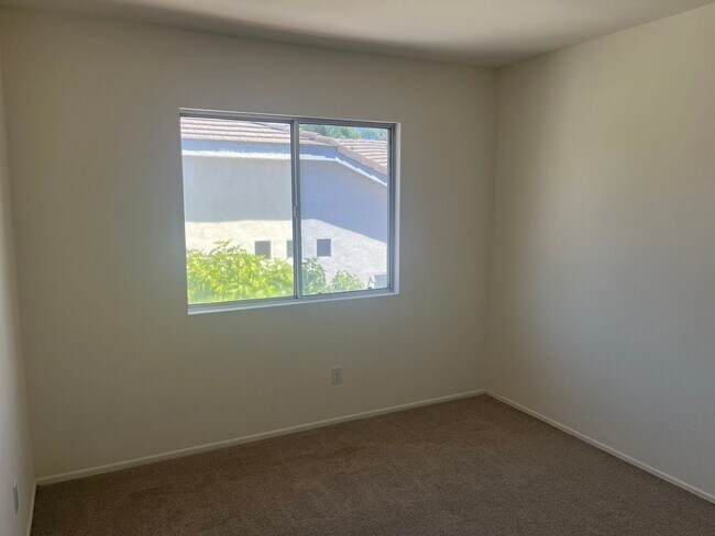 Building Photo - Bridlevale Community 4 bedroom