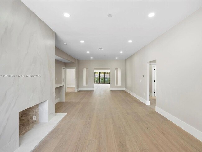 Building Photo - 9073 Dickens Ave