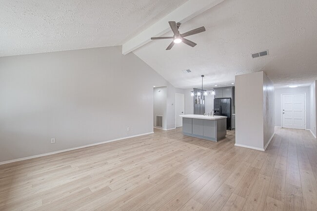 Building Photo - 20055 Fort Stanton Dr