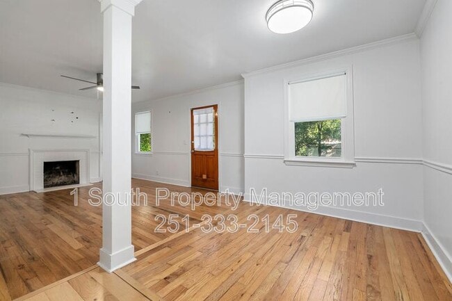 Building Photo - 5259 Border Dr S