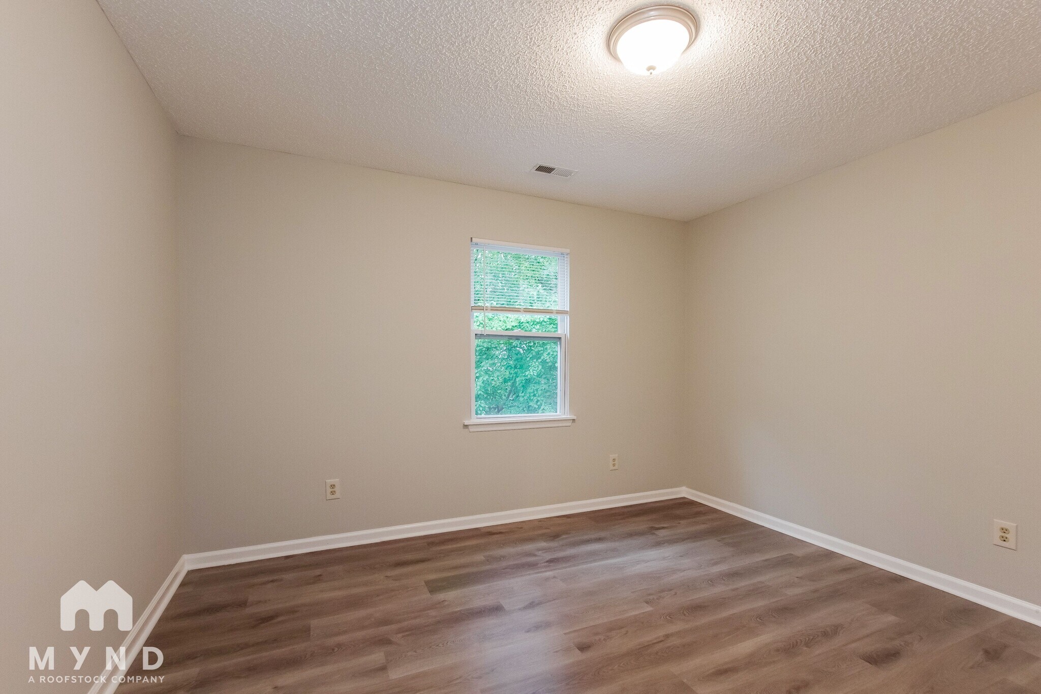 Building Photo - 9512 Vera Jones Ln