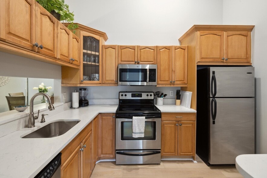 Building Photo - 6271 Chasewood Dr