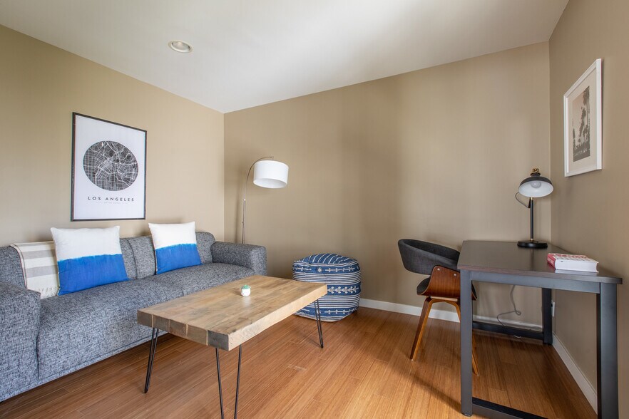 Building Photo - 4407 Francis Ave