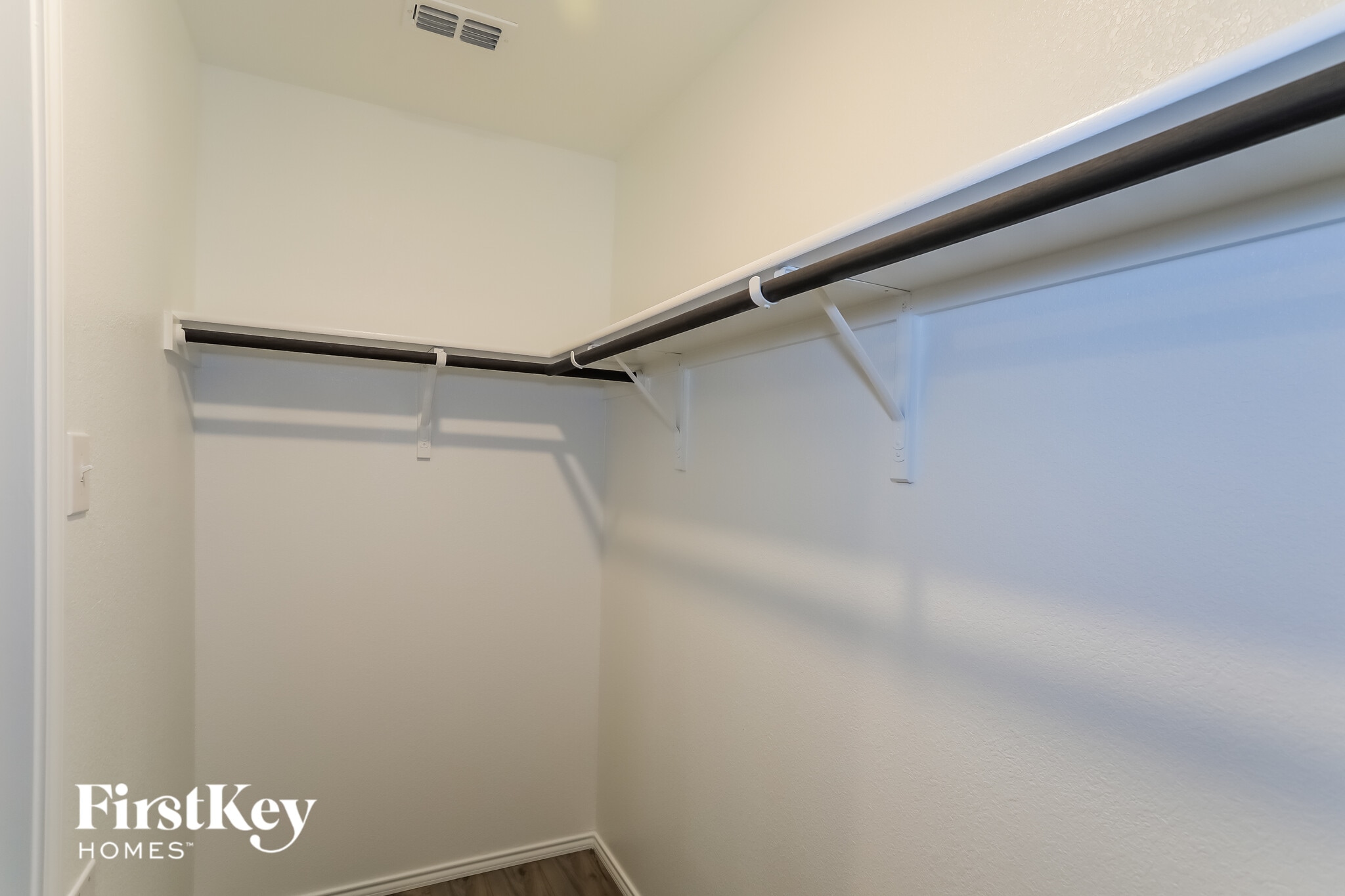 Building Photo - 448 Frio Pass Trl