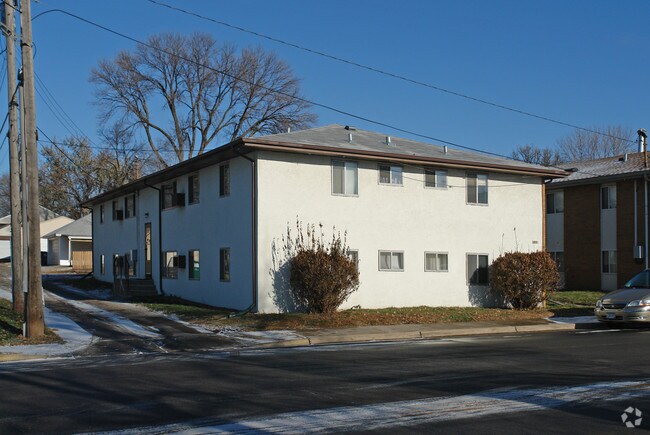 Building Photo - 539 40th Ave NE