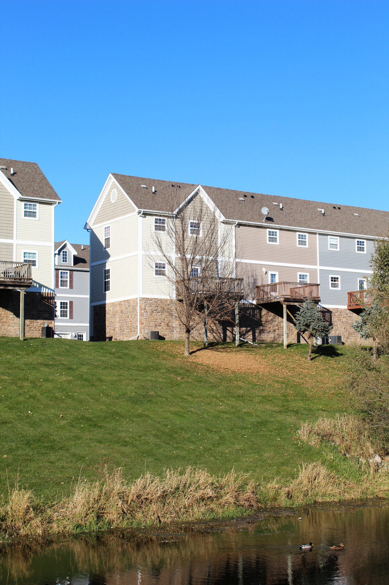 Building Photo - 3203 SW Arlan Ln