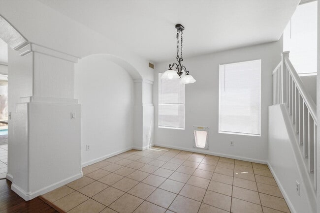 Building Photo - 13448 W Berridge Ln