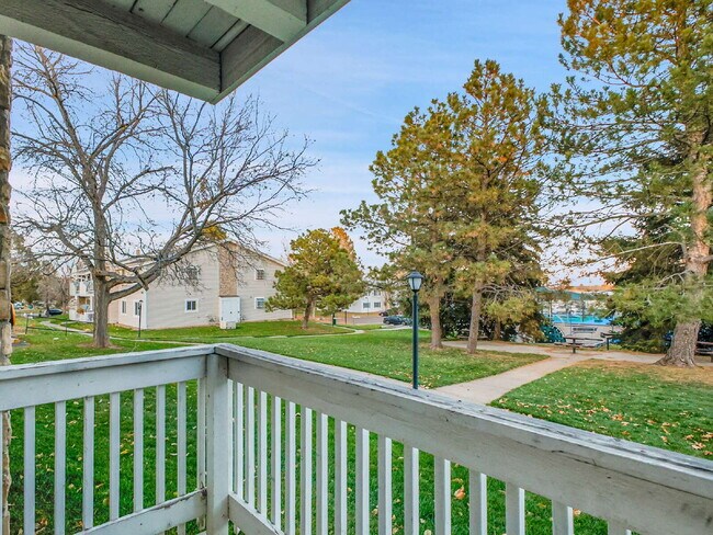 Building Photo - $1,500.00, 2-bed, 2-bath located in Denver with $500 OFF FIRST MONTH'S RENT!